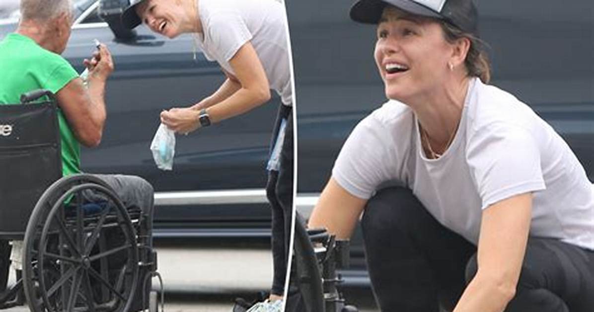 Actress Jennifer Garner Offers Homeless Man in Wheelchair Her Shoes, Puts Socks on His Feet