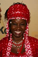 Akosua Busia Height
