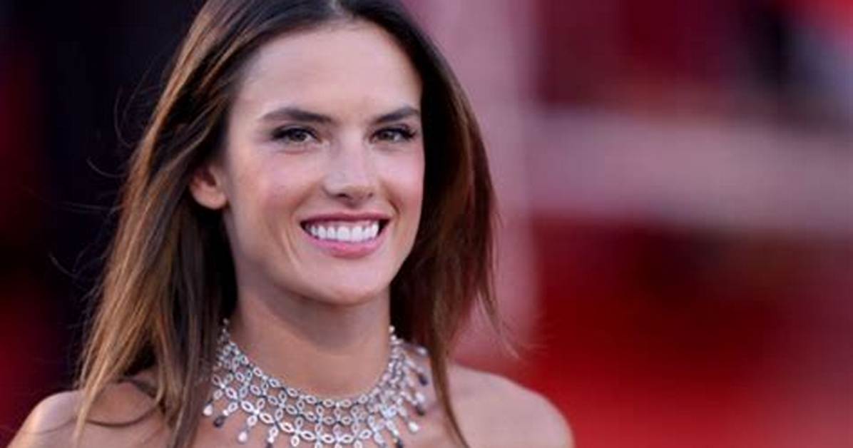 Alessandra Ambrosio Net Worth – How Much Is Ambrosio Worth?