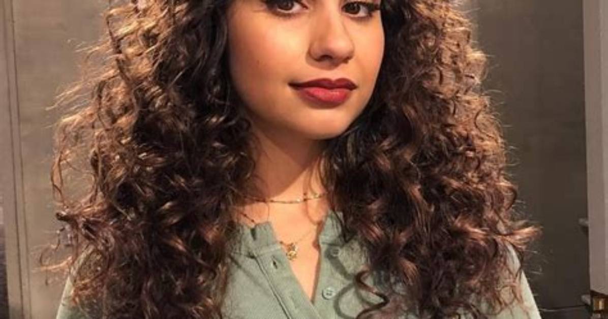 Alessia Cara – Biography, Facts & Life Story