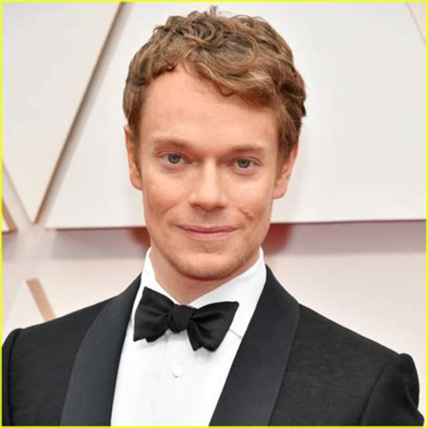 Alfie Allen Net Worth 2024