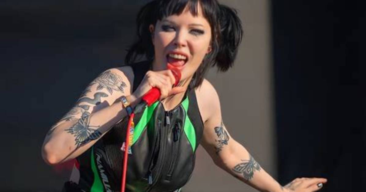 Alice Glass | Bio, Age, Net Worth, Relationship, Career