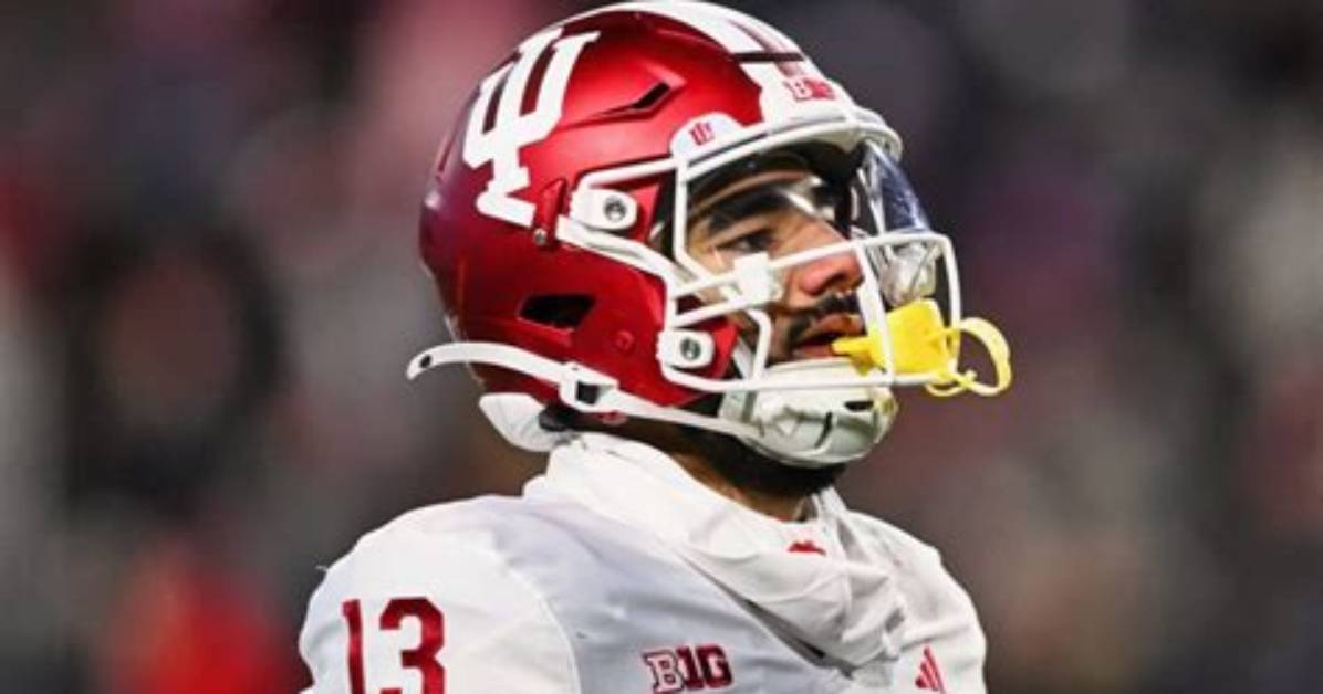 All You Need to Know About Elijah Mitchell