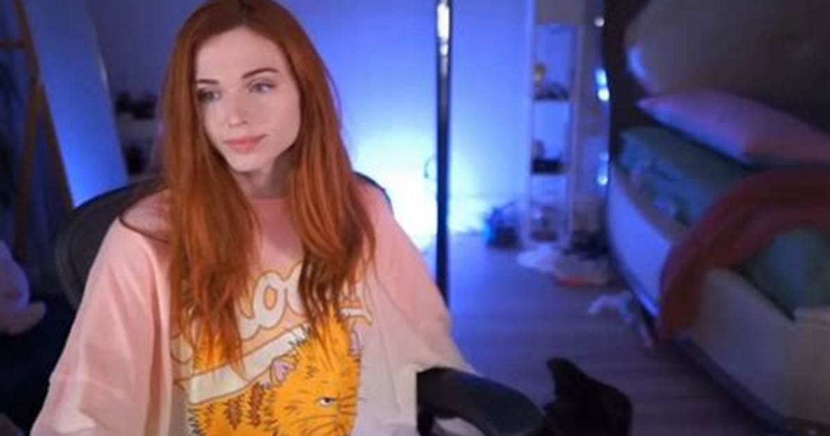 Amouranth Twitch, Youtube, Bio, Wiki, Age, Husband, and Net Worth