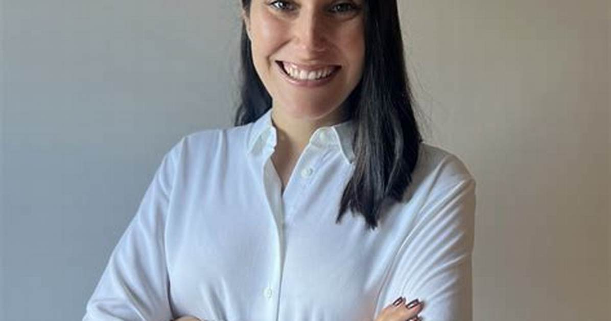 Andrea Fern%C3%A1Ndez Net Worth 1200. Jpg
