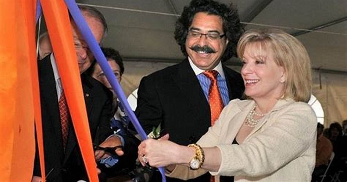 Ann Carlson Khan