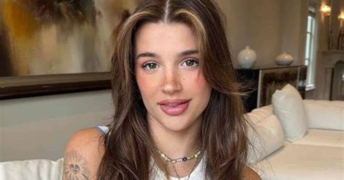 Ari Kytsya – Instagram Model, Tiktok Star | Wiki, Age, Height, Net Worth, Relationship, Ethnicity, Career