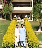 Asim Jamil Wife 2023: Kids and Family
