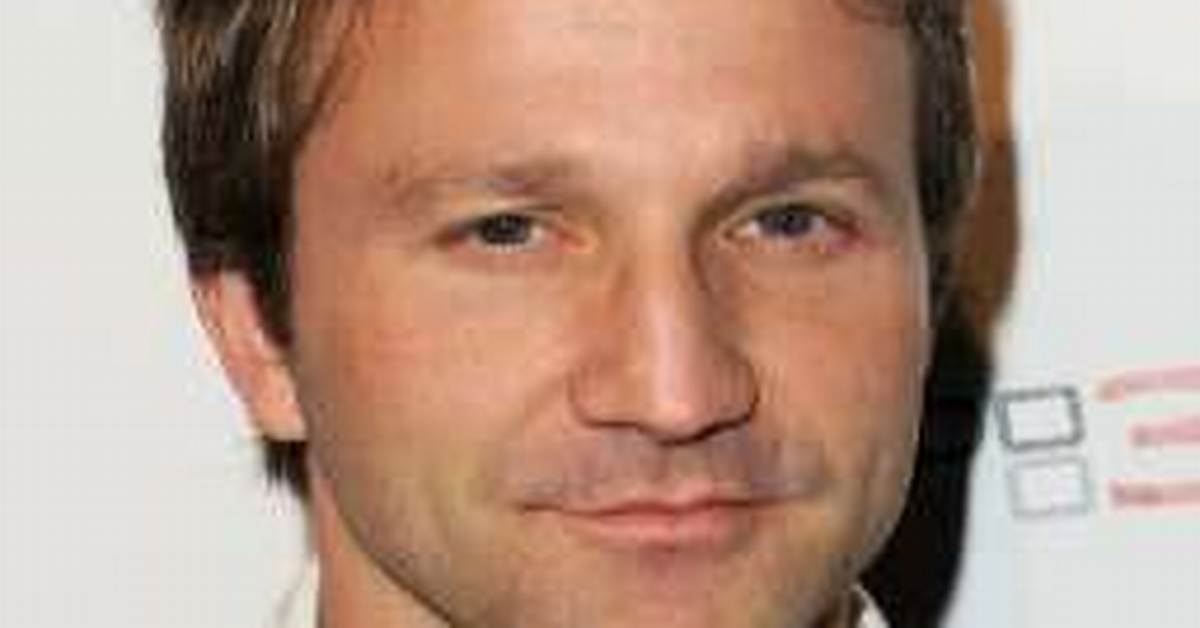 Breckin Meyer Movies, Bio, Wiki, Age, Height, Wife, in Clueless, Garfield, and Net Worth