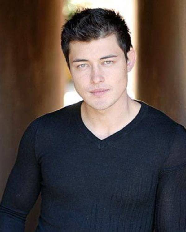 Christopher Sean Net Worth