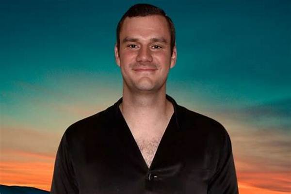 Cooper Hefner Net Worth – How Much Is Hefner Worth?