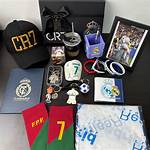 Cristiano Ronaldo Gifts Rashford a Real Madrid Jersey
