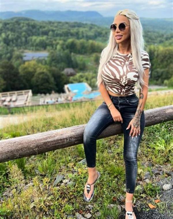 Cristina Pucean's Biography and Facts'