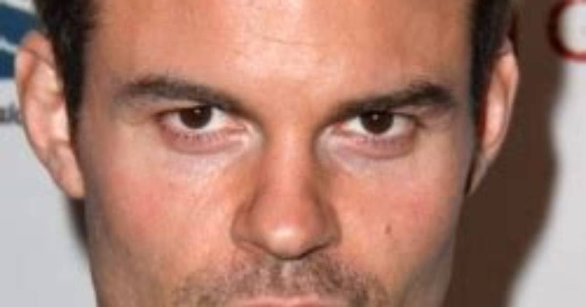 Daniel Gillies Height