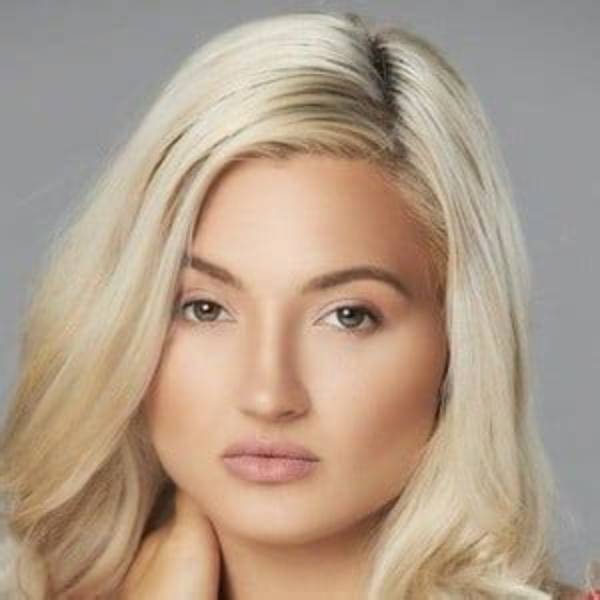 Deanna Leggett
