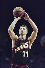 Detlef Schrempf Net Worth