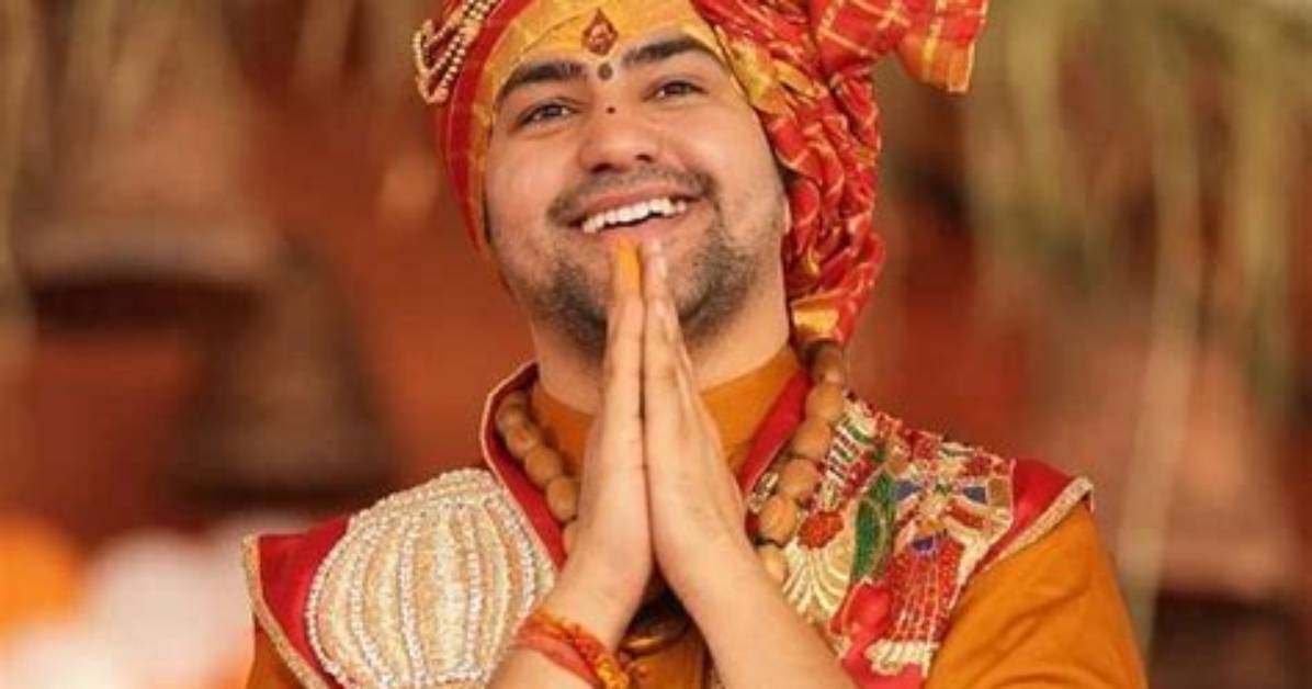 Dhirendra Krishna Shastri- Wiki, Age, Height, Net Worth, Girlfriend, Ethnicity
