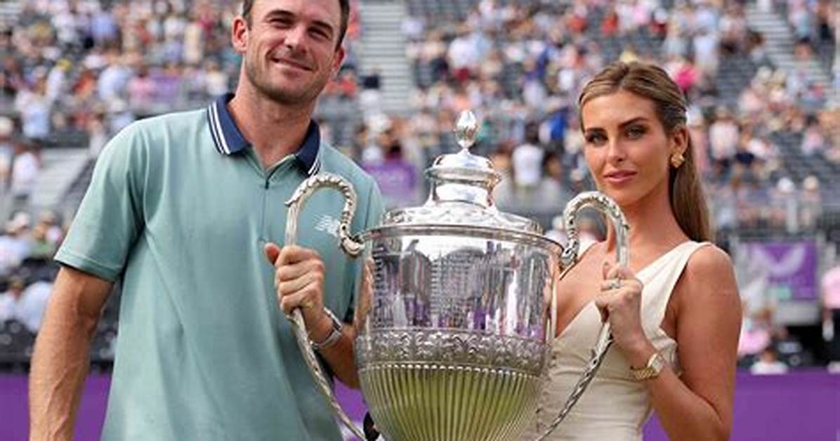 Does Tommy Paul Have a Wife? Is Paige Lorenze His Wife? Children, Family