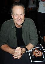 Dwight Schultz Net Worth – How Much Is Schultz Worth?