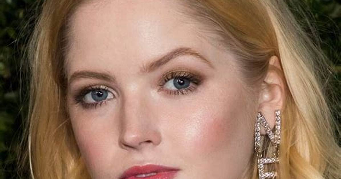 Ellie Bamber Net Worth