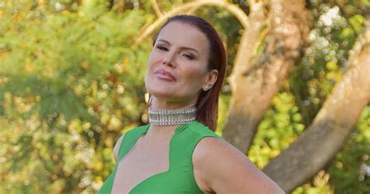Elma Aveiro Net Worth