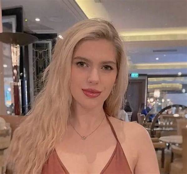 Emily Jade Net Worth