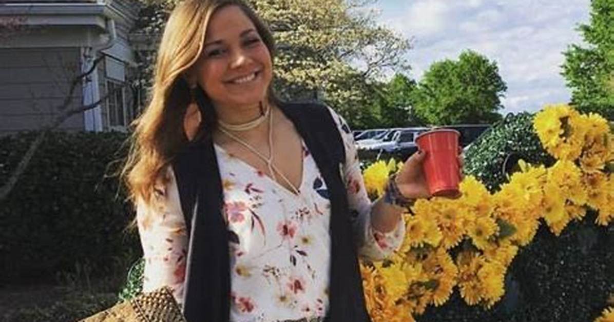 Emily Wears Bio, Wiki, Age, Husband, Storage Wars, American Idol, and Net Worth