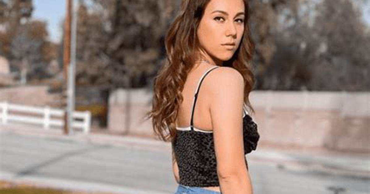 Esthalla Ortiz Net Worth 2024
