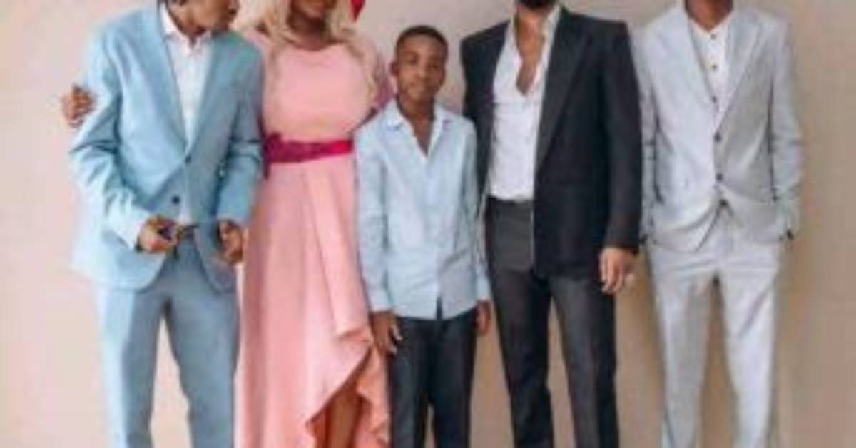 Fally Ipupa- Wiki, Wife, Height, Net Worth, Career
