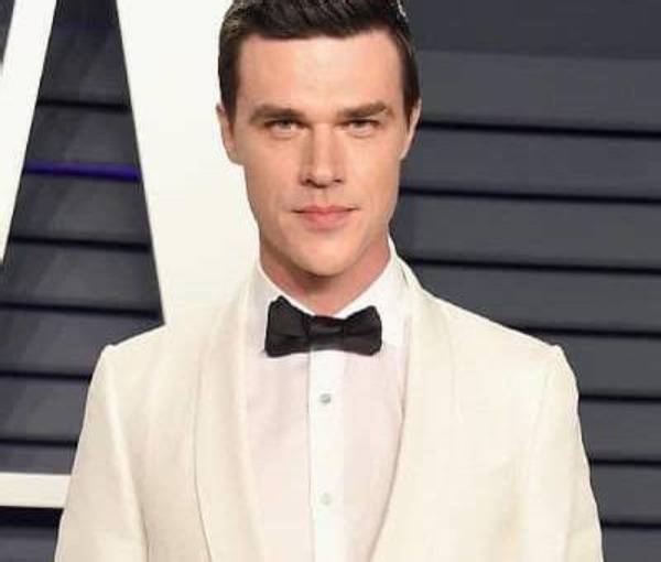 Finn Wittrock Bio, Wiki, Age, Height, Wife, American Horror Story, Movies, and Net Worth