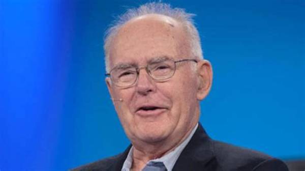 Gordon Moore Net Worth