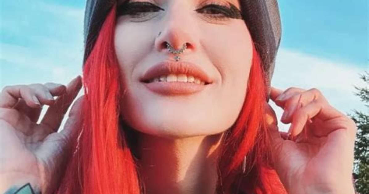 Hillary Nicole