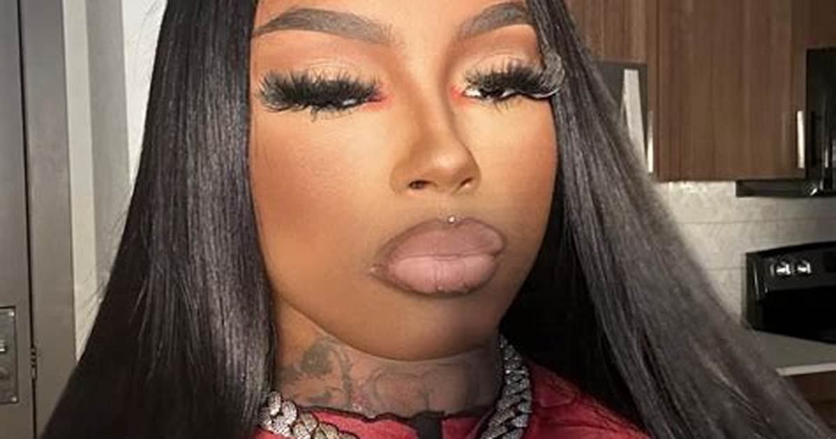 Hoodrat Holly Net Worth
