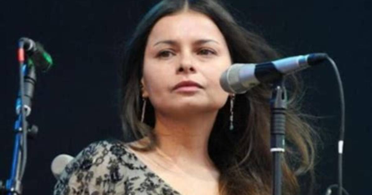 Hope Sandoval Net Worth