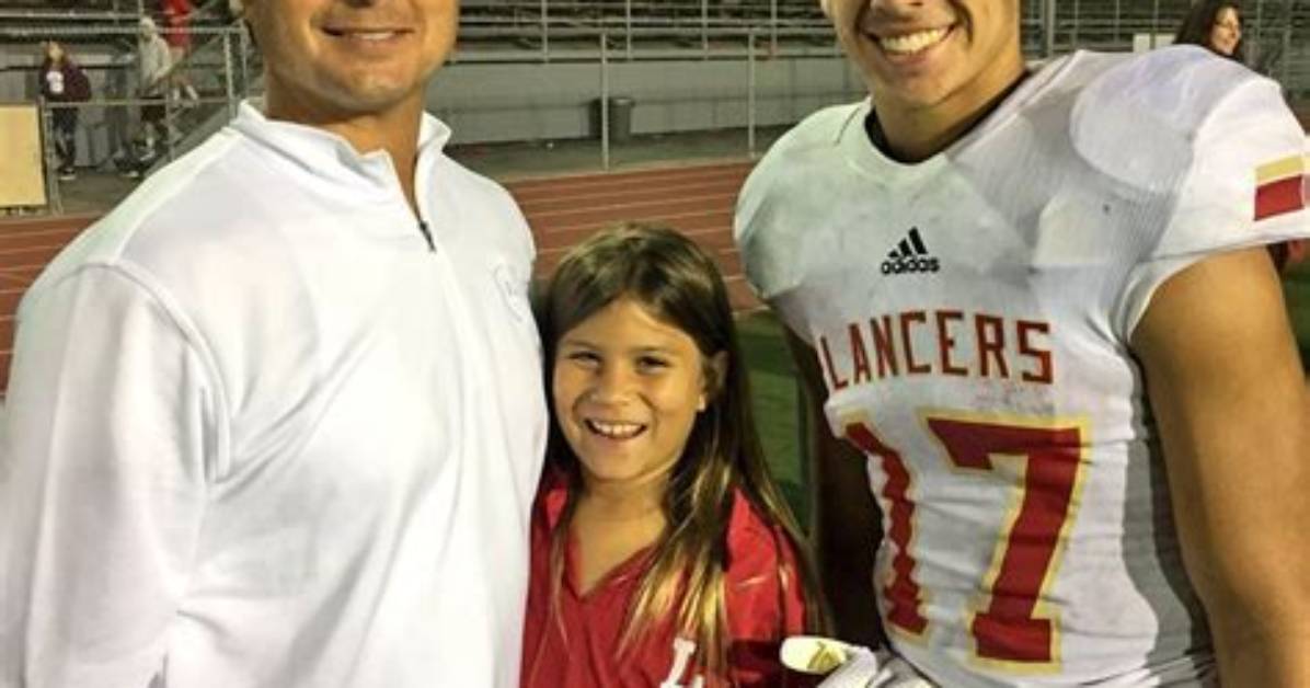 How Old Is Logan Loya | Age Parents and Girlfriend