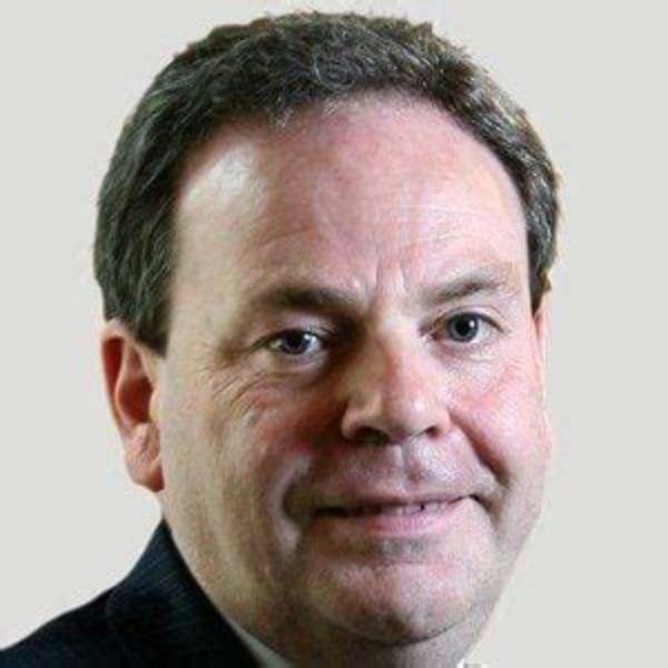 Ian Lucas Net Worth