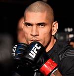 Is Alex Pereira Gay Rumors True? Gender and Sexuality
