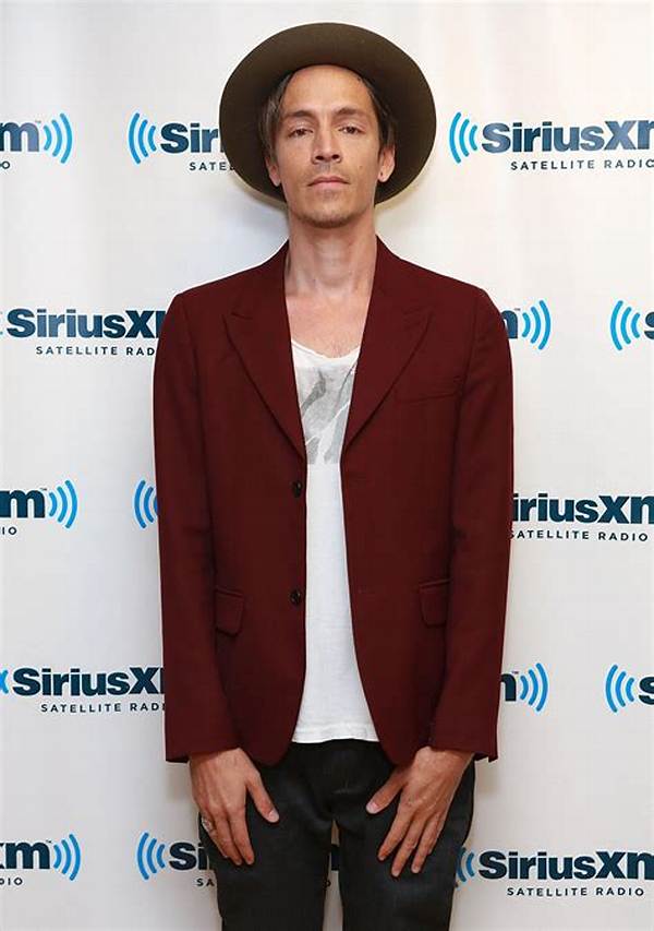 Is Incubus Frontman Brandon Boyd Dating ‘Starz’ Actress Sarah Hay?