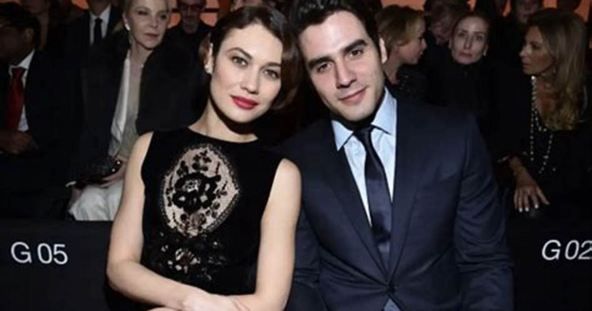 Is She Married to Ben Cura?