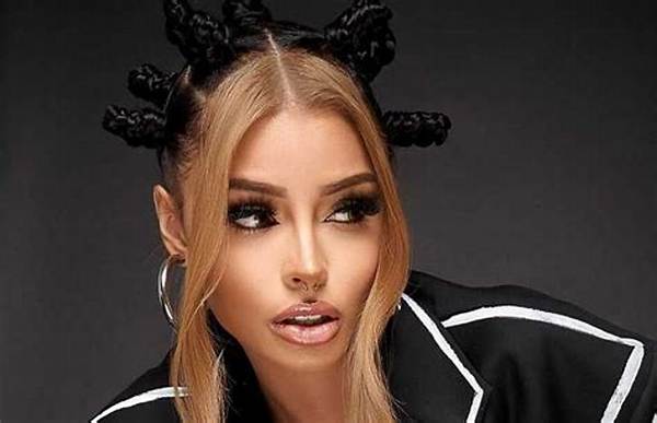 Isabel Bedoya Net Worth