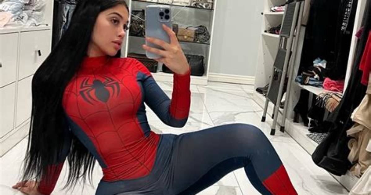 Jailyne Ojeda Addresses Dispute over Her Plastic Surgery