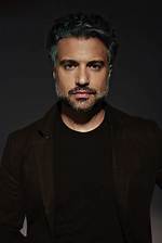 Jaime Camil – Biography, Facts & Life Story