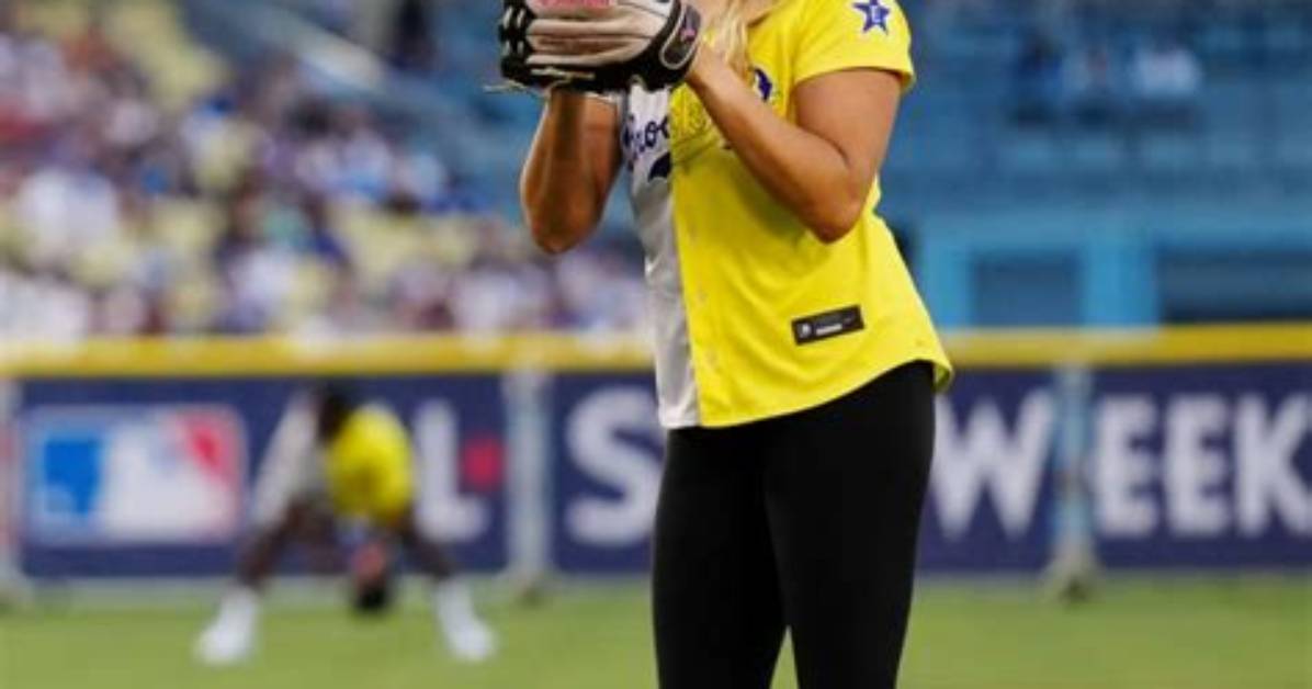 Jennie Finch Net Worth – How Much Is Finch Worth?