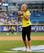 Jennie Finch Net Worth – How Much Is Finch Worth?