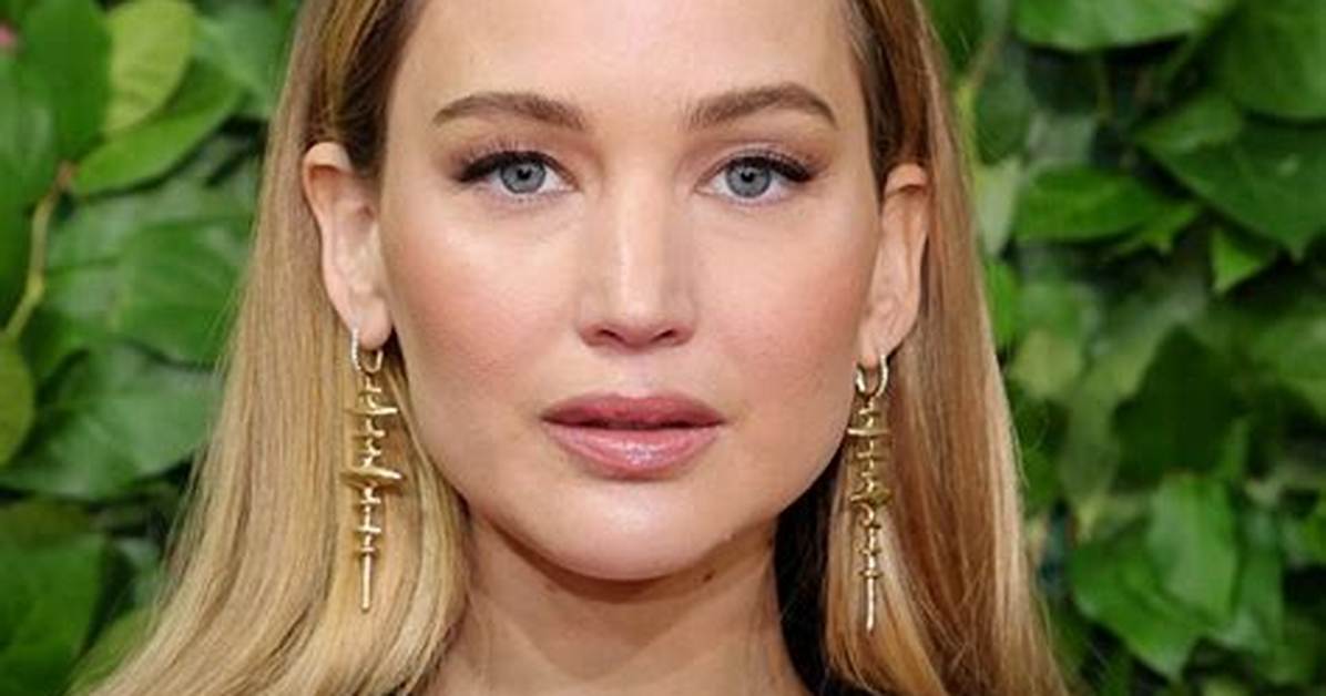 Jennifer Lawrence Says She Was Shamed by a Producer to Lose Weight After a 'Nude Line-Up'
