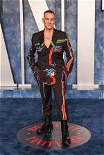 Jeremy Scott – What Is Jeremy Scott’s Net Worth? Age, Bio, Wiki, Career, Wealth, Wife, House, Partner, Instagram & Facts
