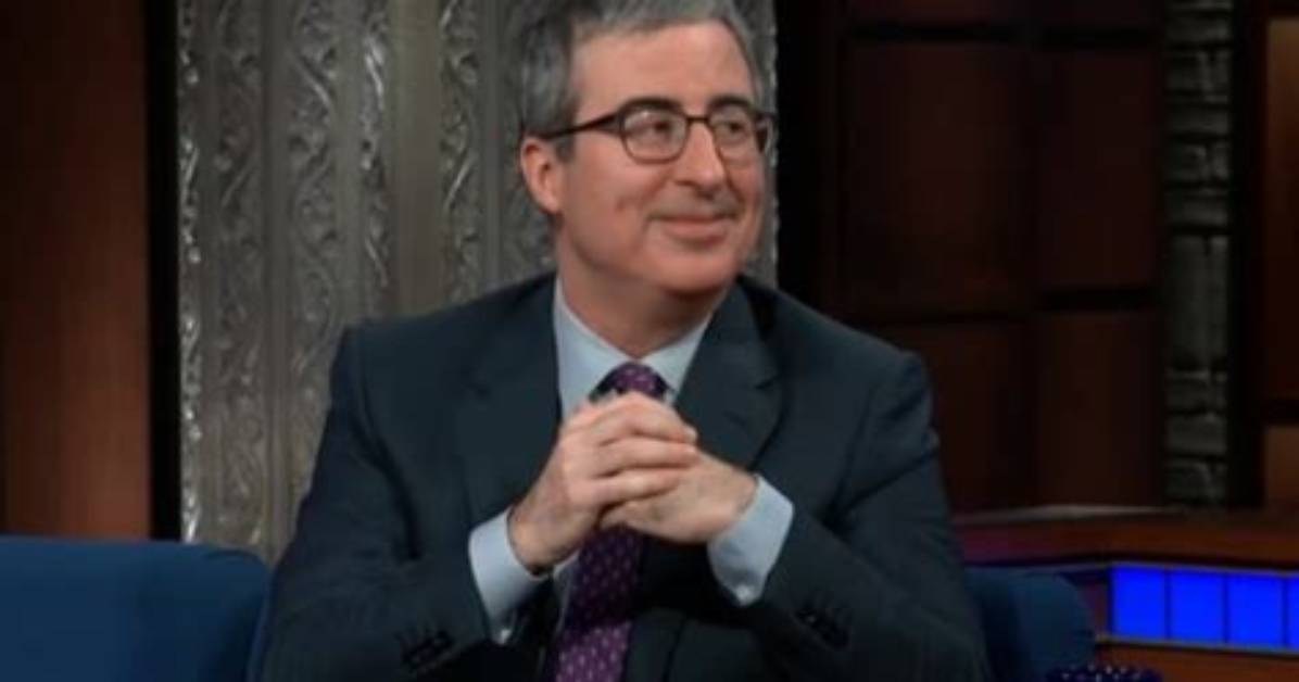 John Oliver Family – See What His Parents and Sister Do Now?