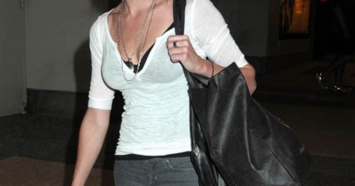 Jordana Spiro Height