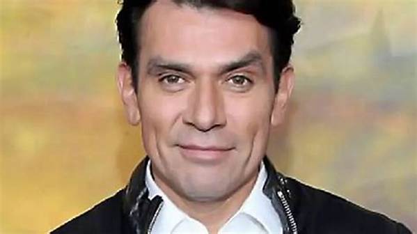 Jorge Salinas- Wiki, Wife, Height, Net Worth, Career