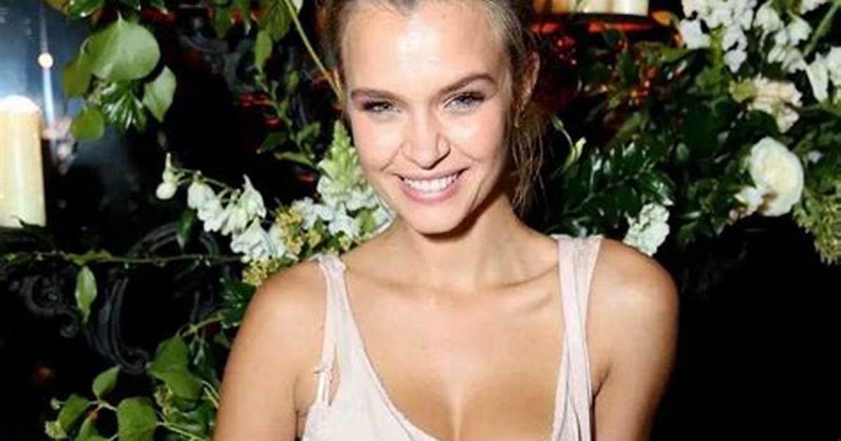 Josephine Skriver Diet & Workout Regimen That Got Her Victoria's Title!